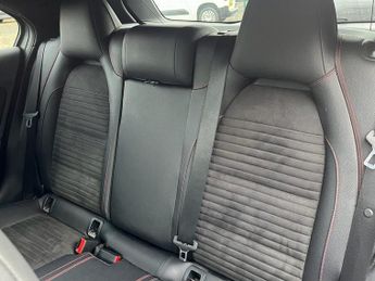 MERCEDES-BENZ A CLASS 1.6 A200 AMG Line Hatchback 5dr Petrol 7G-DCT Euro 6 (s/s) (156 