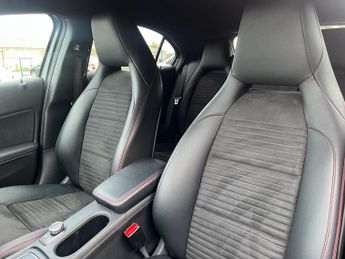 MERCEDES-BENZ A CLASS 1.6 A200 AMG Line Hatchback 5dr Petrol 7G-DCT Euro 6 (s/s) (156 