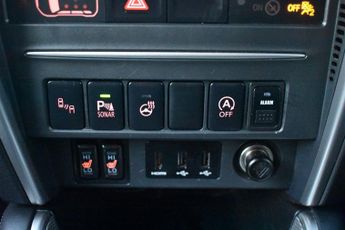 MITSUBISHI L200 2.2 DI-D DC Barbarian X Pickup Double Cab 4dr Diesel Auto 4WD Eu