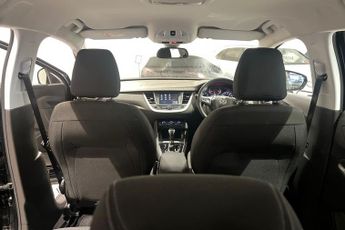 VAUXHALL GRANDLAND X 1.2 Turbo SE SUV 5dr Petrol Auto 8Spd Euro 6 (s/s) (130 ps) Rear