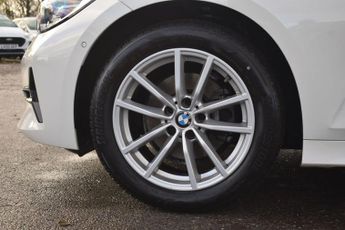 BMW 3 SERIES 2.0 320d MHT SE Pro Touring 5dr Diesel Hybrid Auto Euro 6 (s/s) 