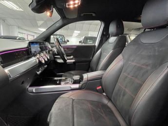 MERCEDES-BENZ GLB 2.0 GLB200d AMG Line (Premium 2) SUV 5dr Diesel 8G-DCT Euro 6 (s