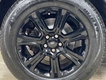 LAND ROVER RANGE ROVER EVOQUE 2.0 TD4 SE Tech SUV 5dr Diesel Auto 4WD Euro 6 (s/s) (180 ps)