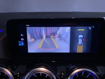 MERCEDES-BENZ GLA 1.3 GLA180 AMG Line (Premium) SUV 5dr Petrol 7G-DCT Euro 6 (s/s)