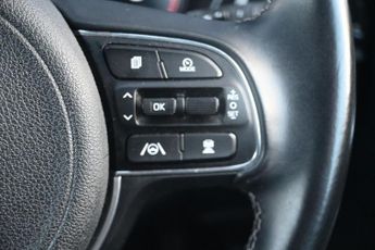 KIA NIRO 64kWh 2 SUV 5dr Electric Auto (201 bhp)