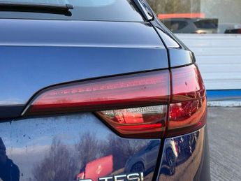 AUDI A4 AVANT 2.0 TFSI 40 S line Estate 5dr Petrol S Tronic Euro 6 (s/s) (190 