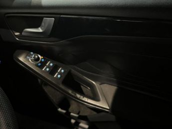 FORD FOCUS 1.0T EcoBoost MHEV ST-Line Hatchback 5dr Petrol Hybrid DCT Euro 