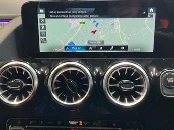 MERCEDES-BENZ EQA EQA 250 66.5kWh Sport SUV 5dr Electric Auto (190 ps)