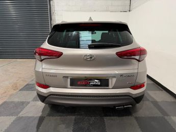 HYUNDAI TUCSON 2.0 CRDi Premium SUV 5dr Diesel Auto 4WD Euro 6 (185 ps)