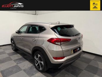 HYUNDAI TUCSON 2.0 CRDi Premium SUV 5dr Diesel Auto 4WD Euro 6 (185 ps)