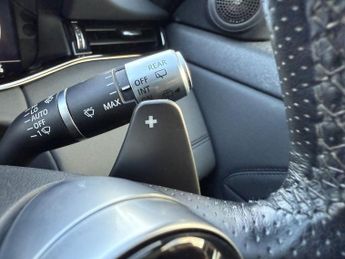 LAND ROVER RANGE ROVER EVOQUE 2.0 D180 R-Dynamic SE SUV 5dr Diesel Auto 4WD Euro 6 (s/s) (180 