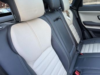 LAND ROVER RANGE ROVER EVOQUE 2.0 TD4 HSE Dynamic SUV 5dr Diesel Auto 4WD Euro 6 (s/s) (180 ps