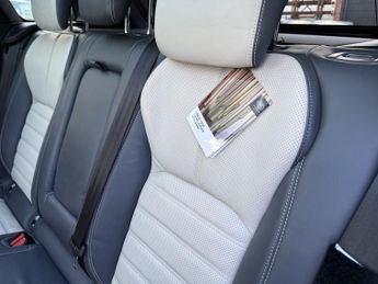 LAND ROVER RANGE ROVER EVOQUE 2.0 TD4 HSE Dynamic SUV 5dr Diesel Auto 4WD Euro 6 (s/s) (180 ps