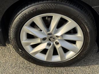 SKODA SUPERB 2.0 TDI SE Technology Estate 5dr Diesel DSG Euro 6 (s/s) (150 ps