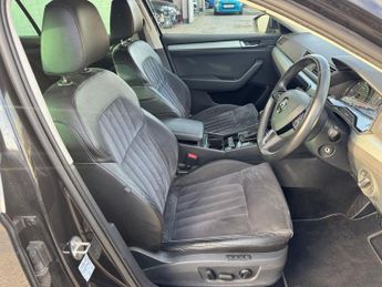 SKODA SUPERB 2.0 TDI SE Technology Estate 5dr Diesel DSG Euro 6 (s/s) (150 ps