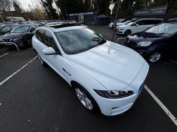 JAGUAR F-PACE 2.0 D240 Portfolio SUV 5dr Diesel Auto AWD Euro 6 (s/s) (240 ps)