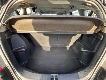 HONDA JAZZ 1.4 i-VTEC ES Hatchback 5dr Petrol CVT Euro 5 (99 ps)