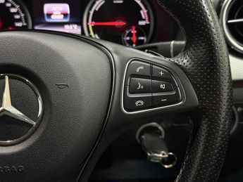 MERCEDES-BENZ B-CLASS B250e Electric Art MPV 5dr Electric Auto (179 ps)