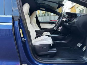 TESLA MODEL X (Dual Motor) Performance SUV 5dr Electric Auto 4WDE (Ludicrous) 