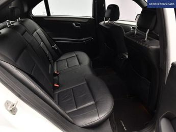 MERCEDES-BENZ E-CLASS 2.1 E220 BlueTEC AMG Night Edition Saloon 4dr Diesel G-Tronic+ E