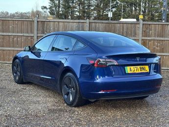 TESLA Model 3 (Dual Motor) Long Range Saloon 4dr Electric Auto 4WDE (346 ps)