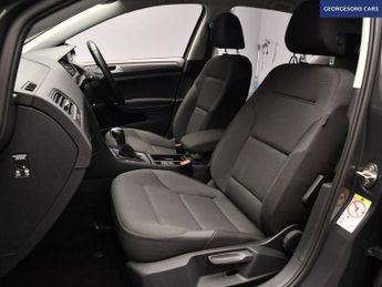 VOLKSWAGEN E-GOLF 35.8kWh e-Golf Hatchback 5dr Electric Auto (136 ps)