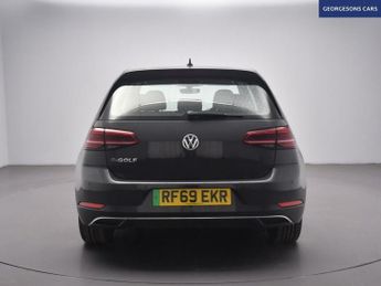 VOLKSWAGEN E-GOLF 35.8kWh e-Golf Hatchback 5dr Electric Auto (136 ps)