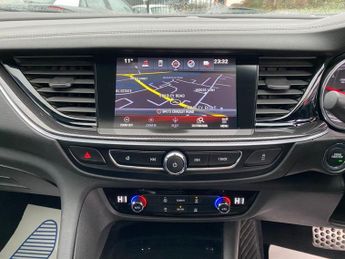 VAUXHALL INSIGNIA 2.0 Turbo D BlueInjection SRi VX Line Nav Sports Tourer 5dr Dies