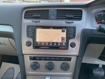 VOLKSWAGEN GOLF 2.0 TDI BlueMotion Tech Match Edition Hatchback 5dr Diesel DSG E