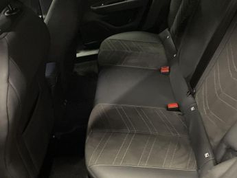 VAUXHALL MOKKA ELECTRIC 50kWh Ultimate SUV 5dr Electric Auto (136 ps)