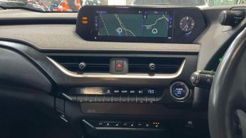 LEXUS UX 300e 54.3kWh SUV 5dr Electric Auto (204 ps)