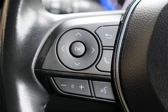 TOYOTA COROLLA 1.8 VVT-h Icon Tech Touring Sports CVT Euro 6 (s/s) 5dr