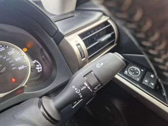 LEXUS IS 2.5 300h Executive Edition Saloon 4dr Petrol Hybrid E-CVT Euro 6