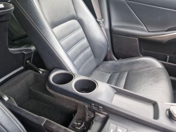 LEXUS IS 2.5 300h Executive Edition Saloon 4dr Petrol Hybrid E-CVT Euro 6