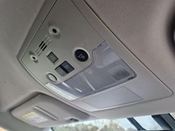 LEXUS IS 2.5 300h Executive Edition Saloon 4dr Petrol Hybrid E-CVT Euro 6