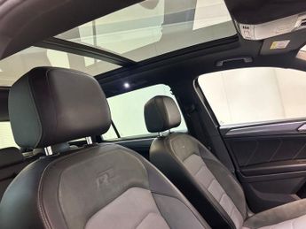 VOLKSWAGEN TIGUAN 1.5 TSI EVO R-Line Tech SUV 5dr Petrol DSG Euro 6 (s/s) (150 ps)