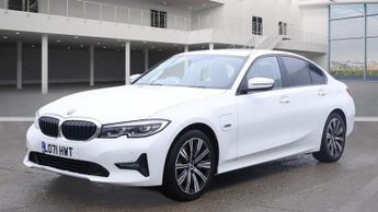 BMW 3 SERIES 2.0 330e 12kWh SE Pro Saloon 4dr Petrol Plug-in Hybrid Auto Euro