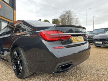 BMW 7 SERIES 3.0 740d M Sport Saloon 4dr Diesel Auto xDrive Euro 6 (s/s) (320