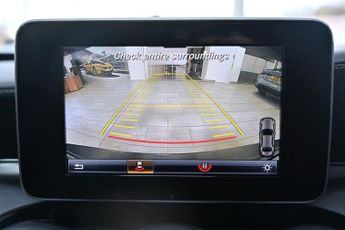 MERCEDES-BENZ C-CLASS 2.1 C220 BlueTEC AMG Line Saloon 4dr Diesel G-Tronic+ Euro 6 (s/