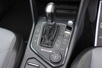 VOLKSWAGEN TIGUAN 2.0 TDI 4MOTION R-LINE TECH 
