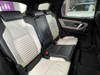 LAND ROVER DISCOVERY SPORT 2.0 D180 MHEV R-Dynamic S SUV 5dr Diesel Auto 4WD Euro 6 (s/s) (