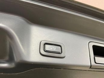 LAND ROVER RANGE ROVER EVOQUE 2.0 D150 R-Dynamic HSE SUV 5dr Diesel Auto 4WD Euro 6 (s/s) (150