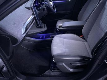 RENAULT MEGANE E-TECH comfort range 60kWh iconic Hatchback 5dr Electric Auto (220 ps)