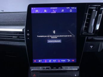 RENAULT MEGANE E-TECH comfort range 60kWh iconic Hatchback 5dr Electric Auto (220 ps)