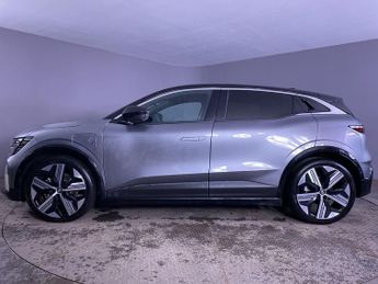 RENAULT MEGANE E-TECH comfort range 60kWh iconic Hatchback 5dr Electric Auto (220 ps)