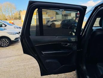 VOLVO XC90 2.0 D5 R-Design SUV 5dr Diesel Geartronic 4WD Euro 6 (s/s) (225 