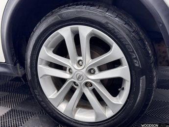 NISSAN JUKE 1.6 N-Connecta SUV 5dr Petrol XTRON Euro 6 (117 ps)