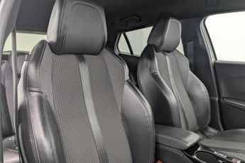 PEUGEOT E-2008 50kWh GT SUV 5dr Electric Auto (136 ps)