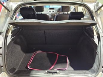 RENAULT CLIO 1.4 16v Dynamique Hatchback 5dr Petrol Manual (158 g/km, 98 bhp)