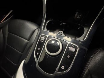 MERCEDES-BENZ GLC 2.0 GLC250 Urban Edition SUV 5dr Petrol G-Tronic+ 4MATIC Euro 6 